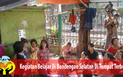 Kegiatan Belajar di Perkampungan Kumuh Padat Penduduk di Bandengan Selatan