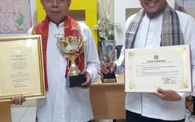 Piagam & Piala Pemenang I Lomba Organisasi Kesejahteraan Sosial Tingkat DKI Jakarta Thn 2017